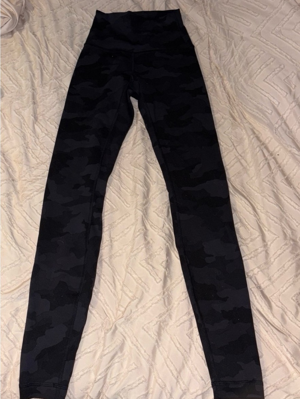 Lululemon High-Rise Black Camo Women’s leggings